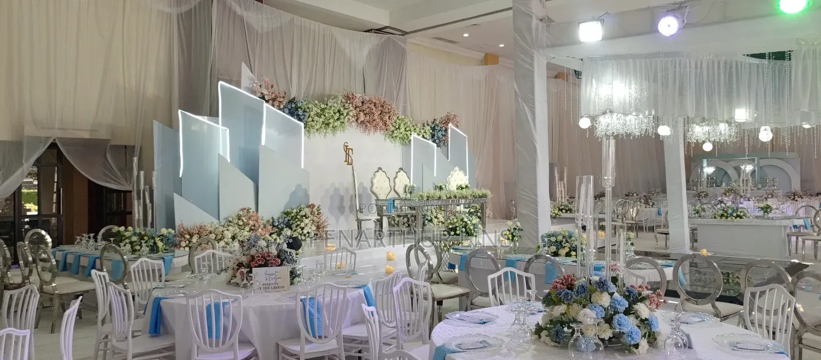 Wedding in a Hall