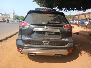 Nissan X-Trail 2.0 Petrol AWD 2016 Black