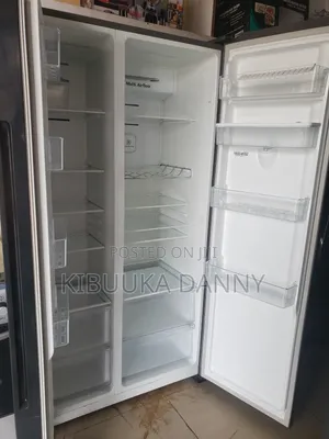 Hisence 670 Litres Glass Doors Side by Side