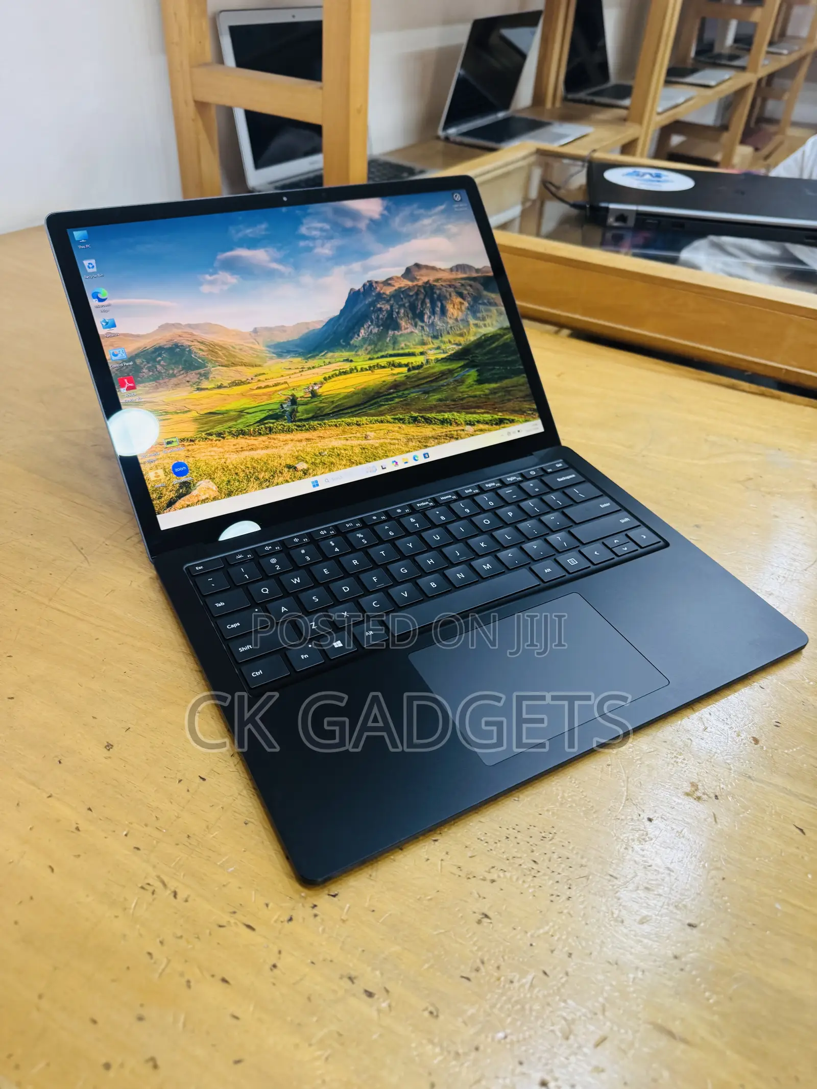 New Laptop Microsoft Surface Laptop 4 16GB Intel Core I7 SSD 512GB