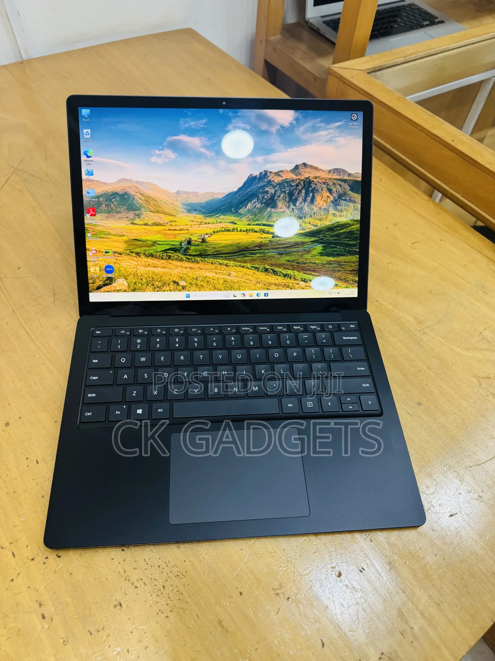 New Laptop Microsoft Surface Laptop 4 16GB Intel Core I7 SSD 512GB
