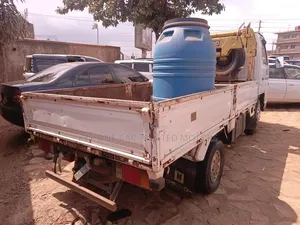 Isuzu Elf Self Loader