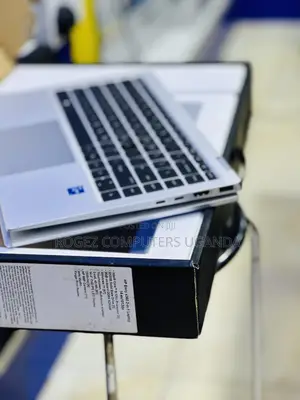 New Laptop HP EliteBook 1040 G8 16GB Intel Core I7 SSD 512GB
