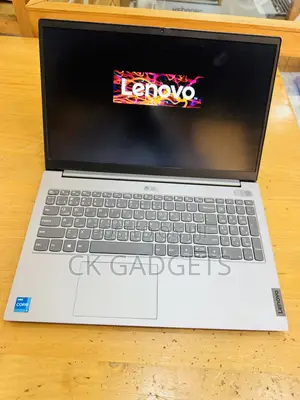 New Laptop Lenovo ThinkBook 15 8GB Intel Core I5 SSD 256GB