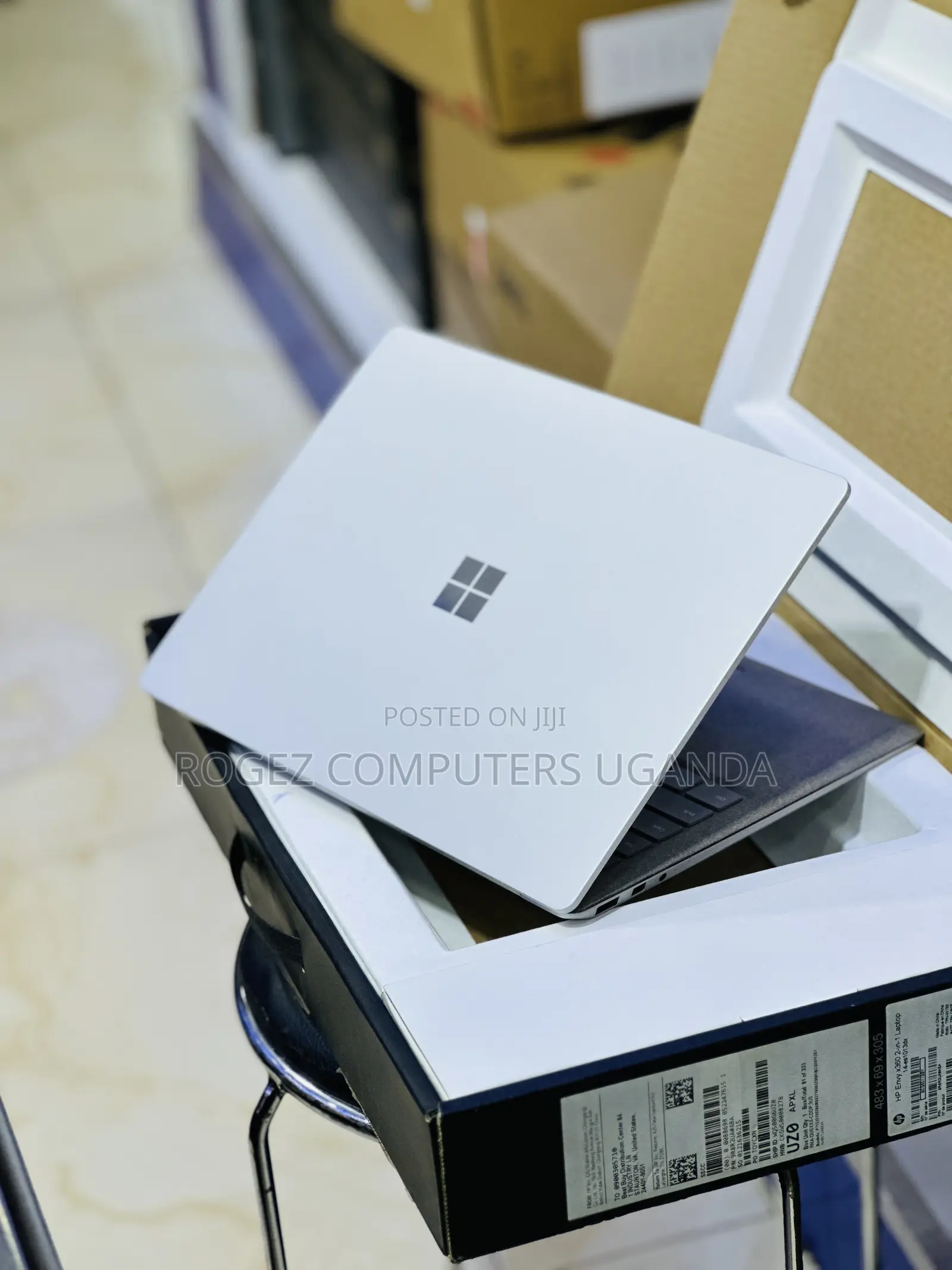New Laptop Microsoft Surface Laptop 2 8GB Intel Core I5 SSD 256GB