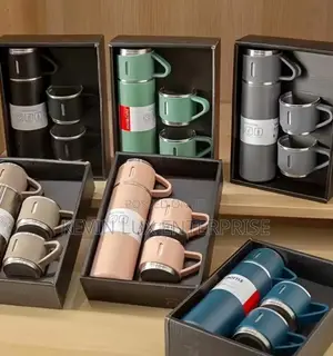 Vacuum Flask With Two Cups