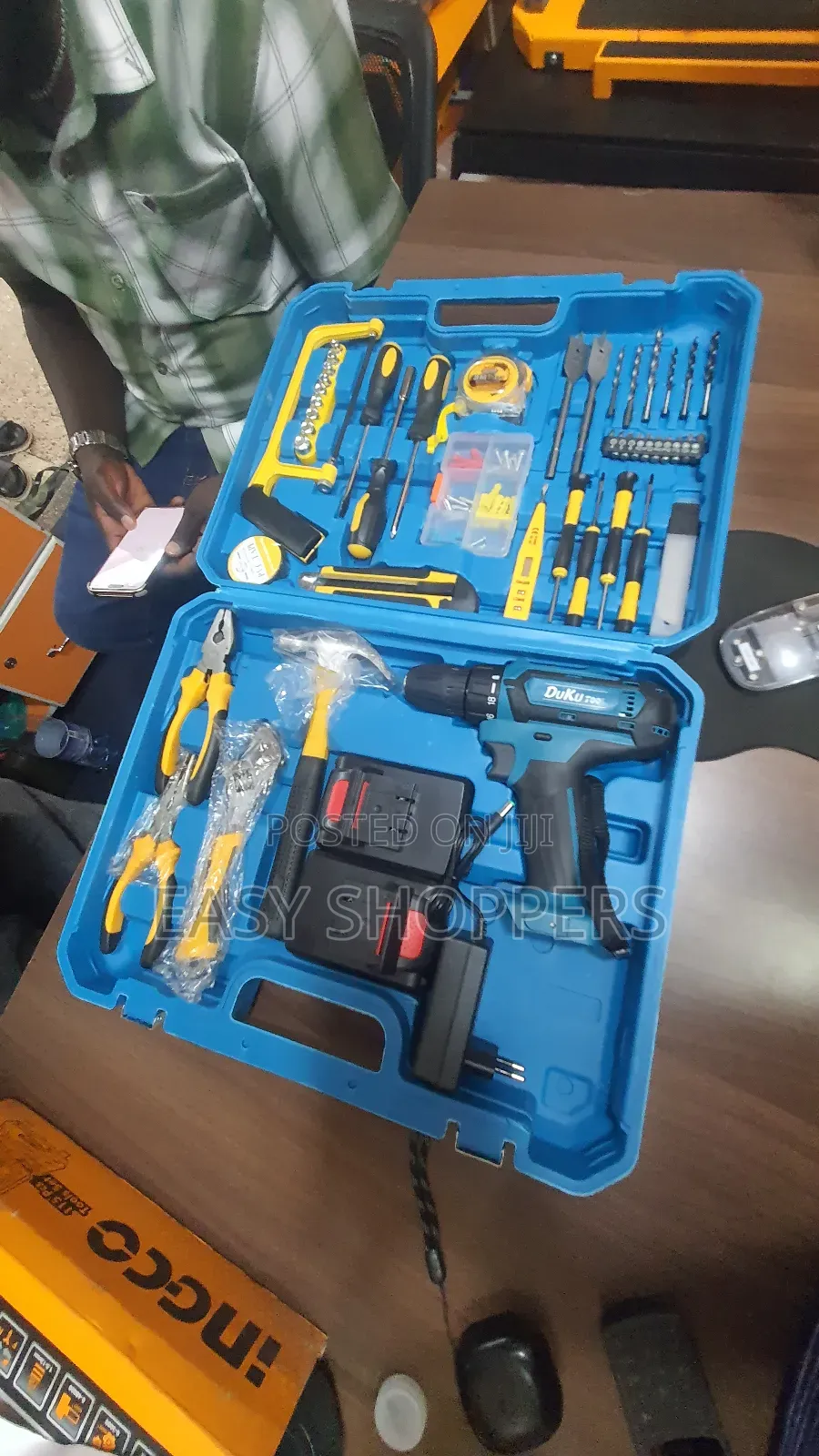 Duku Cordless Drill Tool Set 24v 2 Battery and Charger