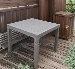 Hardened Plastic Table Plastic Table 4 Seater