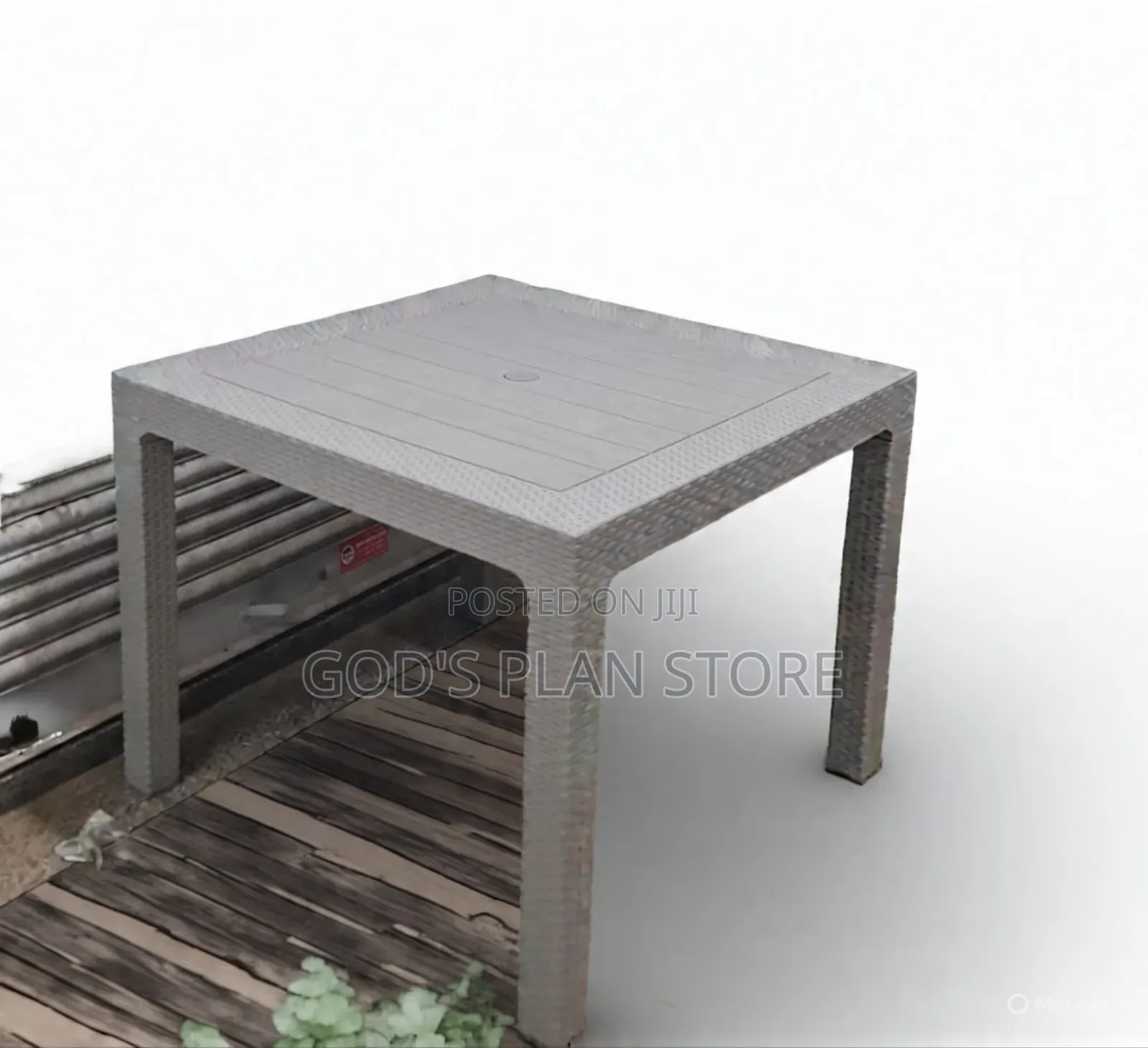 Patio Field Outdoor Indoor Plastic Table Plastic Table.