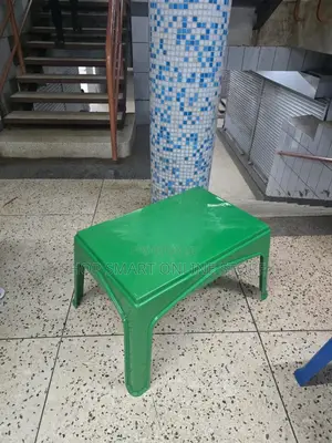 Medium Sized Plastic Tables Plastic Tables