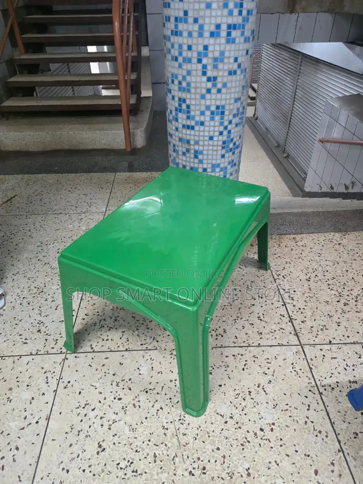 Medium Sized Plastic Tables Plastic Tables