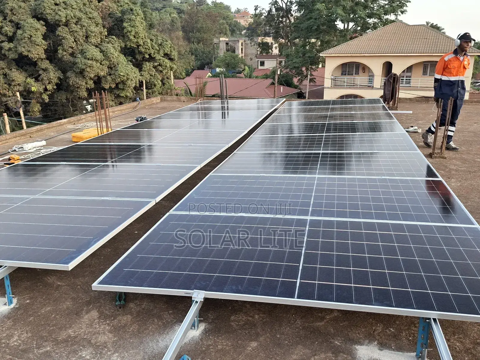 E-580w Mono Crystaline Solar Panels