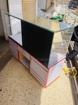 Newerror 4feets Display Counter Showcase Table