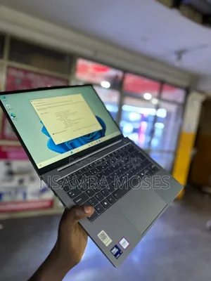 Laptop Lenovo 16GB Intel Core Ultra 7 SSD 512GB