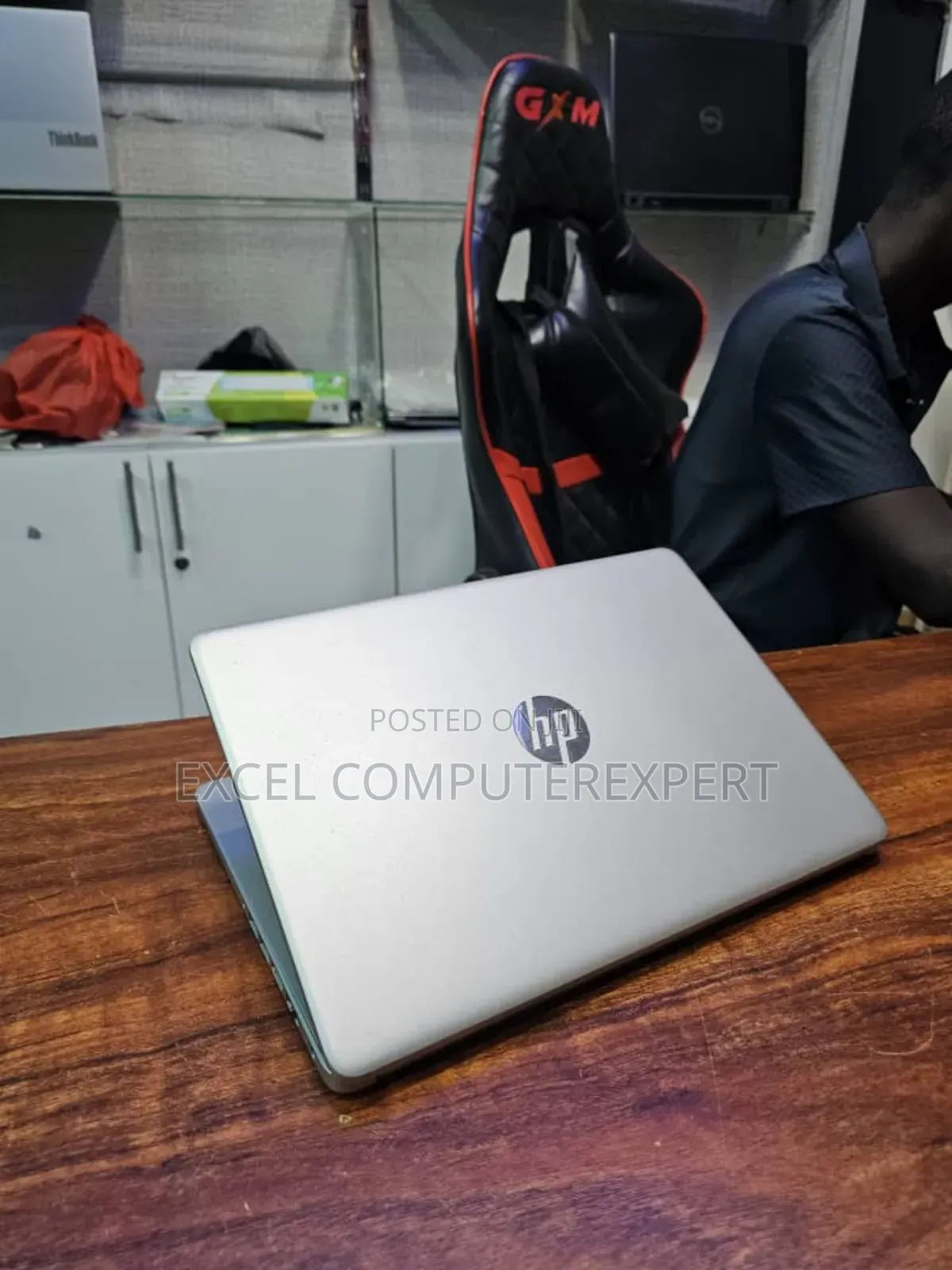 New Laptop HP 14S 8GB Intel Core I7 SSD 256GB