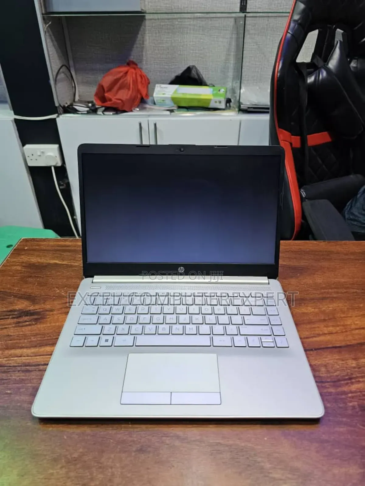 New Laptop HP 14S 8GB Intel Core I7 SSD 256GB