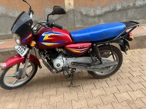 Bajaj CT 125X 2023 Red