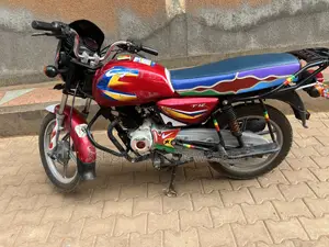 Bajaj CT 125X 2023 Red