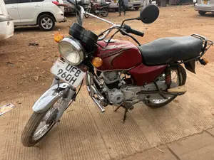 Bajaj Boxer 100 2021 Red