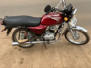 Bajaj Boxer 100 2021 Red