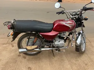 Bajaj Boxer 100 2021 Red