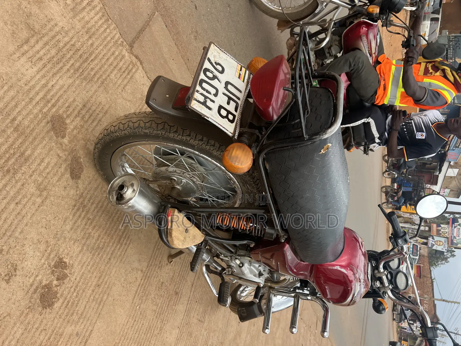 Bajaj Boxer 100 2021 Red
