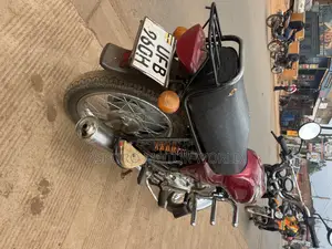 Bajaj Boxer 100 2021 Red