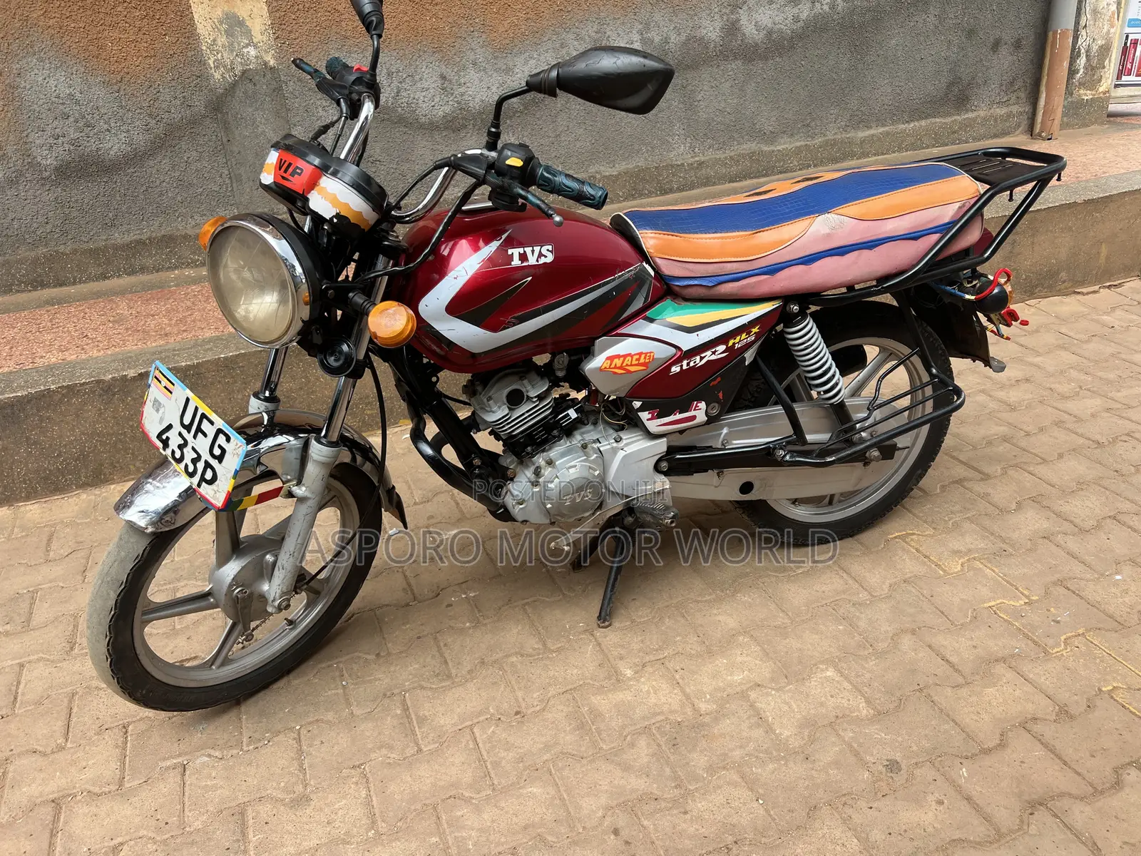 TVS HLX 125 2021 Red