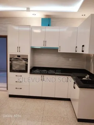 Kitchen Cabinets With Granite