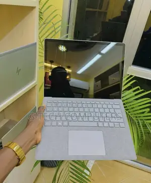 New Laptop Microsoft Surface Laptop 3 8GB Intel Core I5 SSD 256GB