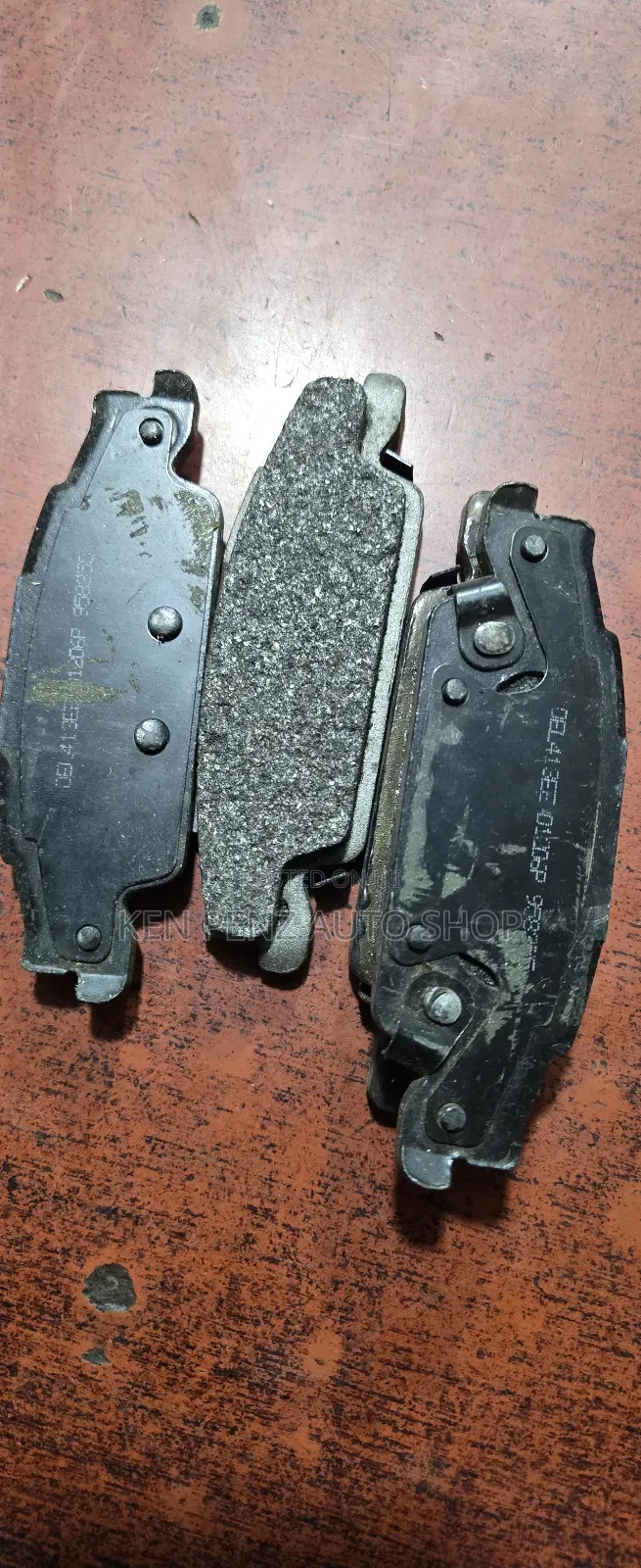 Chevrolet 2004 Brake Pads