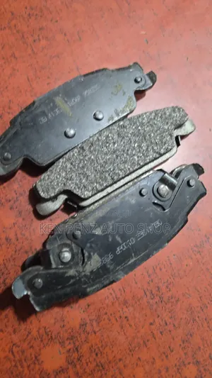 Chevrolet 2004 Brake Pads