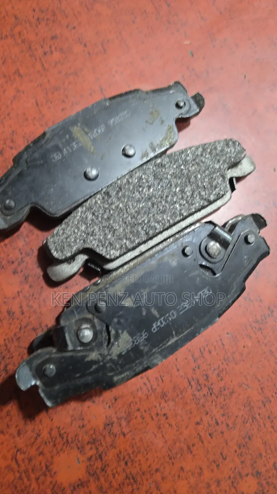 Chevrolet 2004 Brake Pads