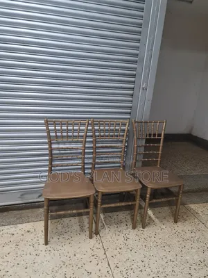 Prime Brown Plastic Vip Golden Chairs
