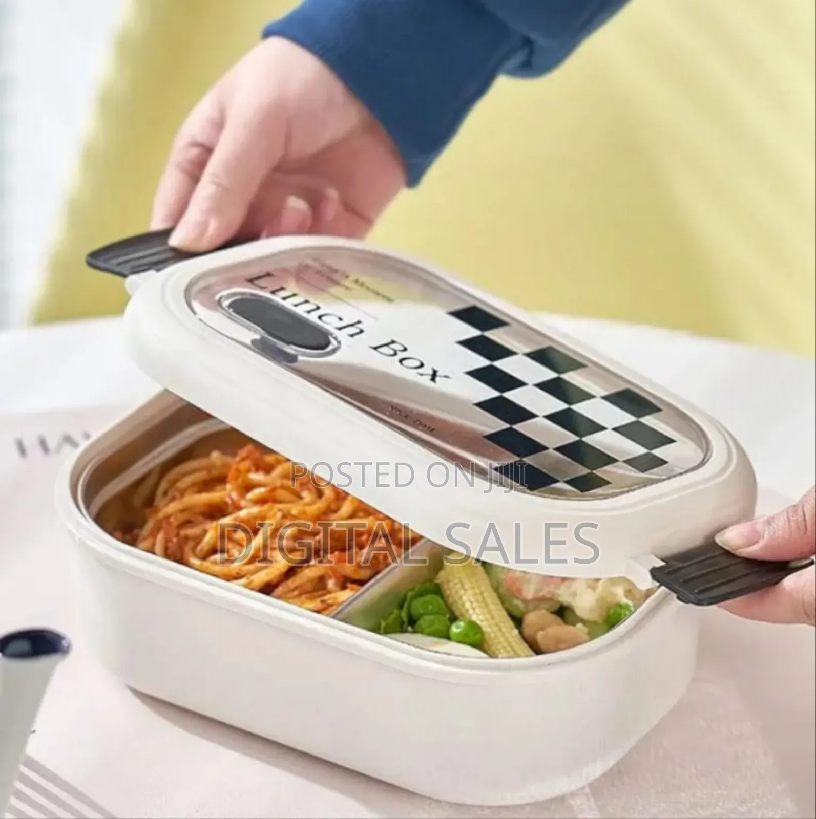 Tedemei Lunch Box. 2 Partitions, With Chopstick Spoon