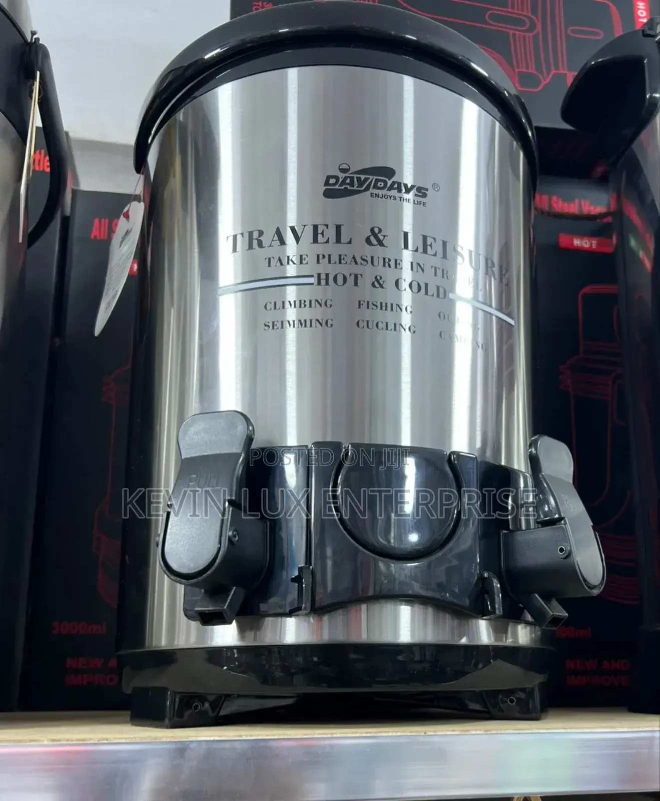 Travel Serving Flask With Dispenser