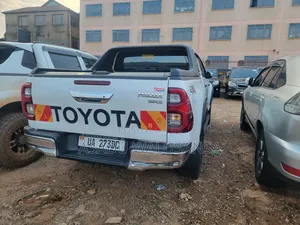 Toyota Hilux 2017 White