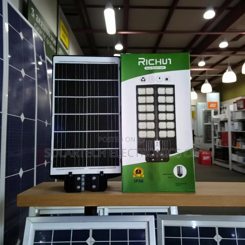 Richur Maxbeam 2400w Solar Street Light