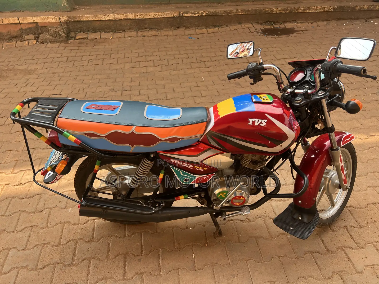 TVS HLX 125 2022 Red