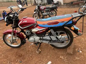 TVS HLX 125 2022 Red