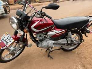 TVS HLX 125 2024 Red