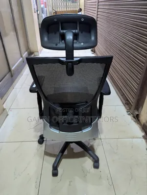 Mesh Back Adjustable Office Chair With a Head Support