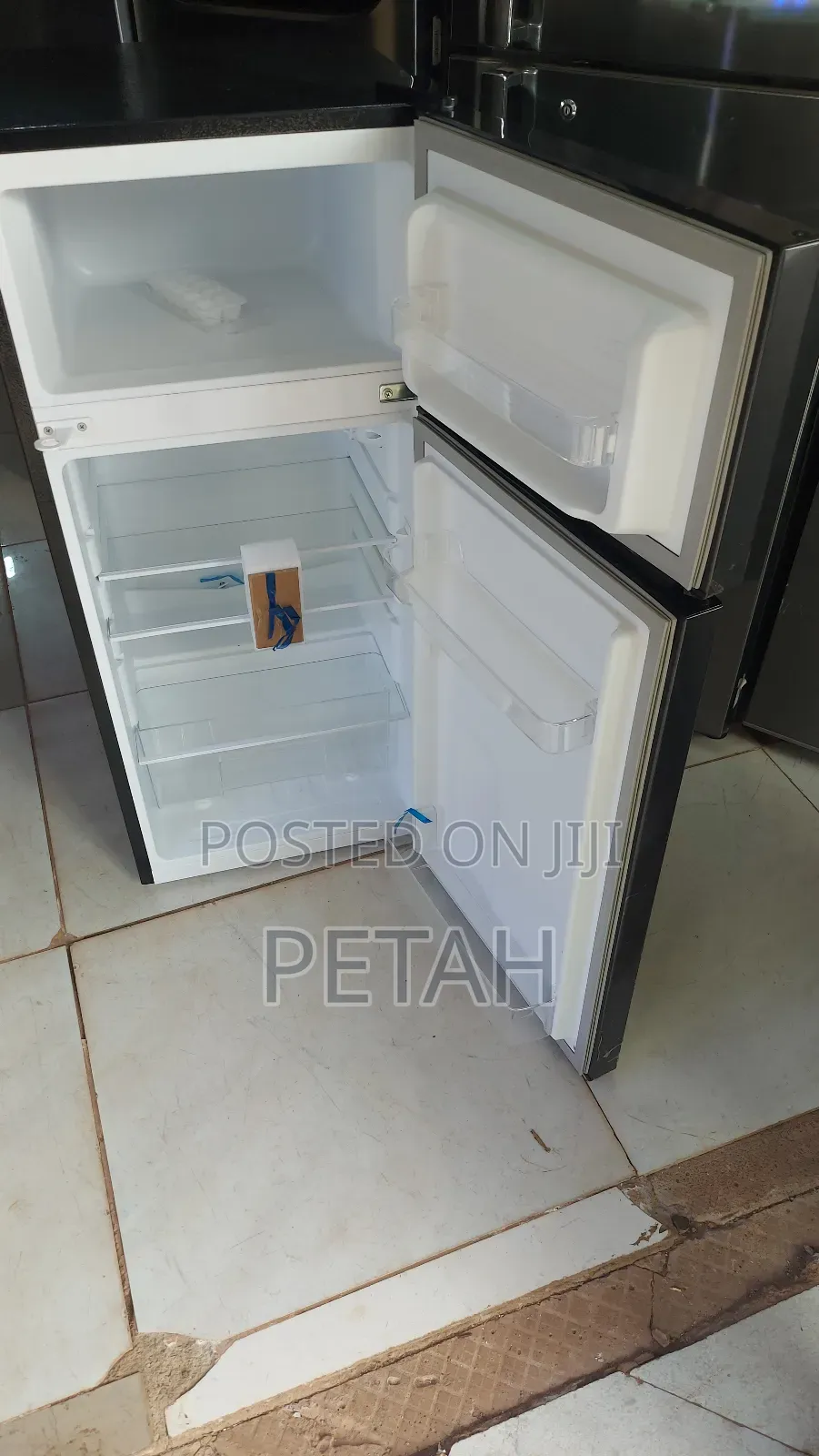 Double Door Refrigerator 150l