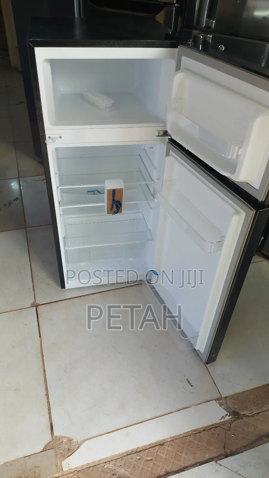 Double Door Refrigerator 150l