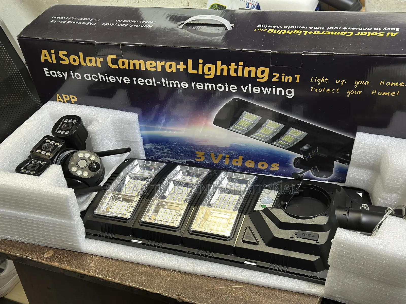 2-in-1 Solar Camera Security Light | Hd Wireless CCTV