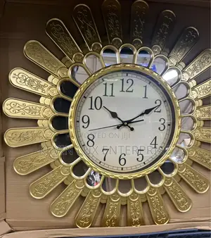 Wall Clock Sun Design