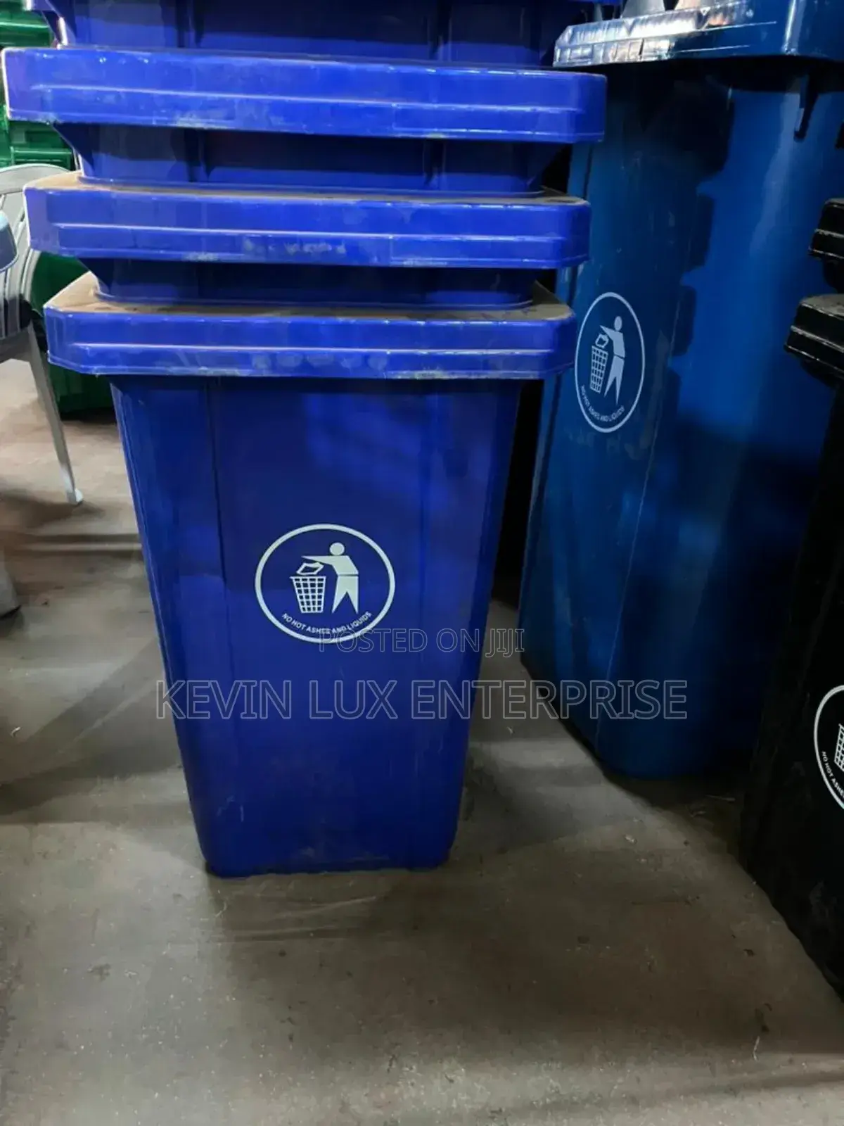 Dustbin 100 Litres With Wheels