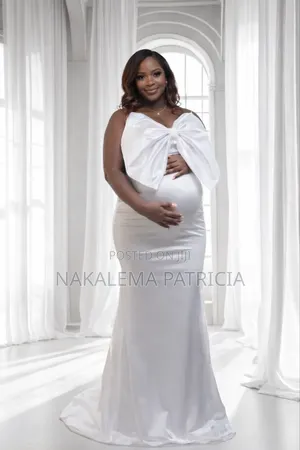 Maternity Photoshoot Dresses for Hire