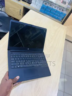 New Laptop HP 14z 8GB Intel Core I5 SSD 256GB