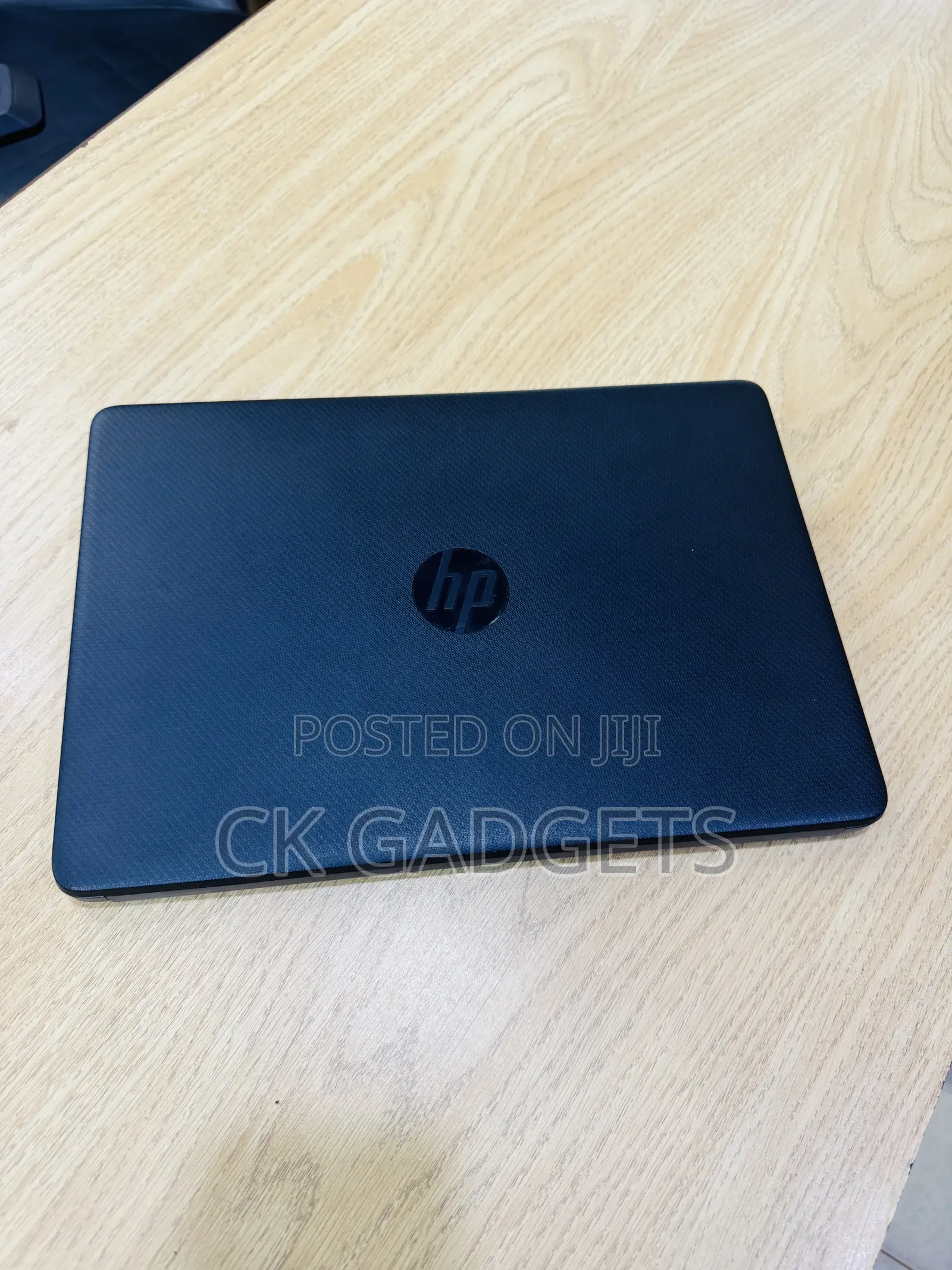 New Laptop HP 14z 8GB Intel Core I5 SSD 256GB